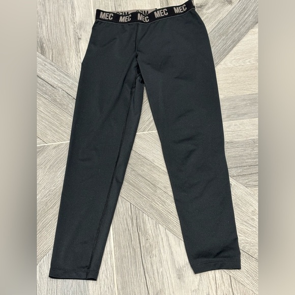 MEC kid’s unisex base layer sets (top 10Y, bottom 8Y) - Picture 7 of 10